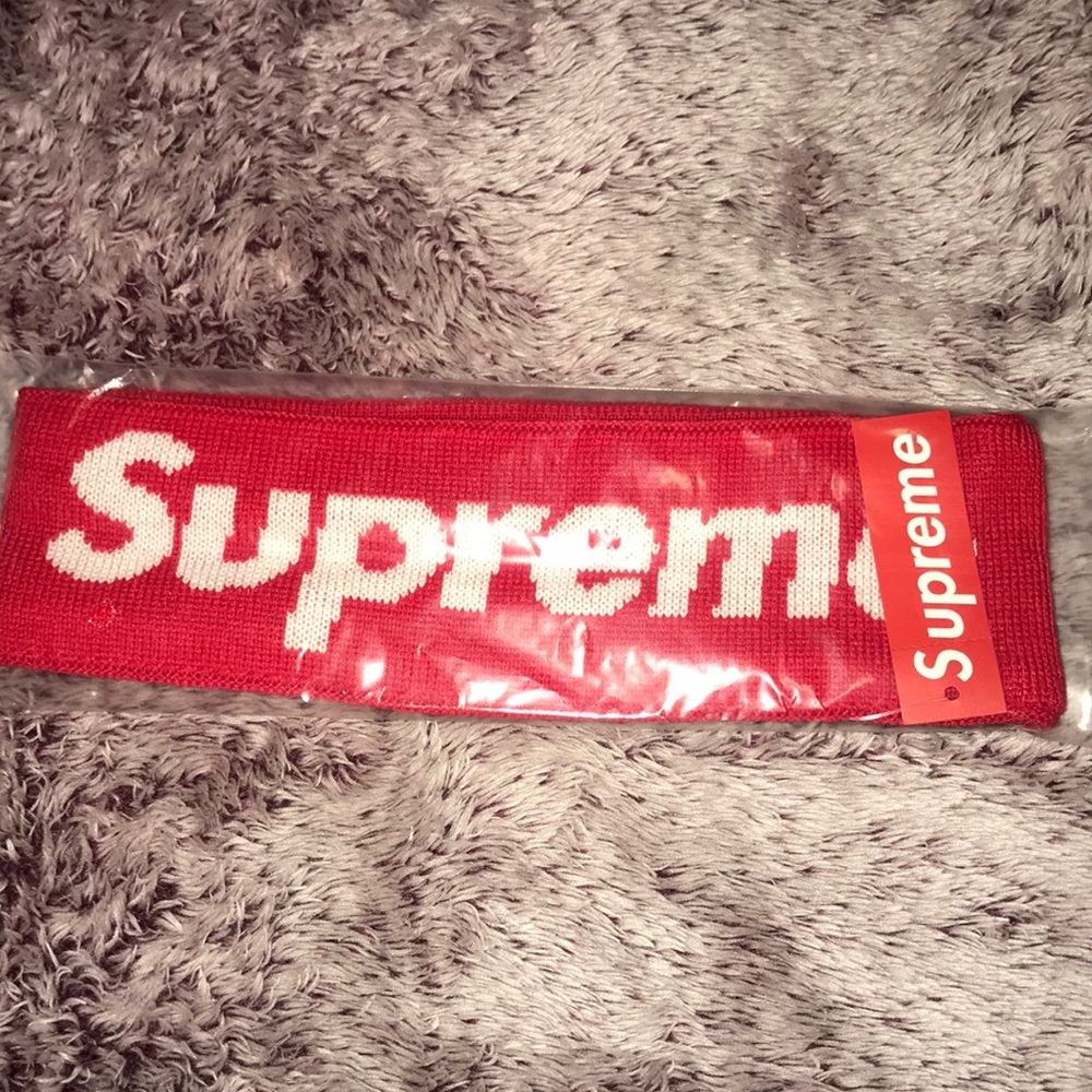 Supreme headband